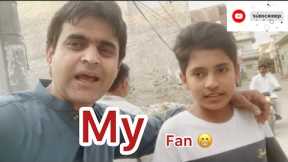 Mera fan Mujay milne aa gia , my fan came to see me . #fans #fan #gujranwala