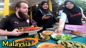 🇲🇾 EATING LOCAL MALAY KAMPUNG FOOD | AMAZING HOSPITALITY IN MALAYSIA